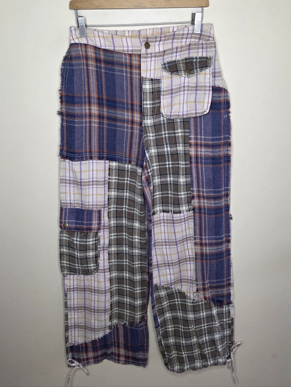 Everyday Chic Boutique Plaid Patchwork Cargo Pants Size Medium 100% Cotton NWT